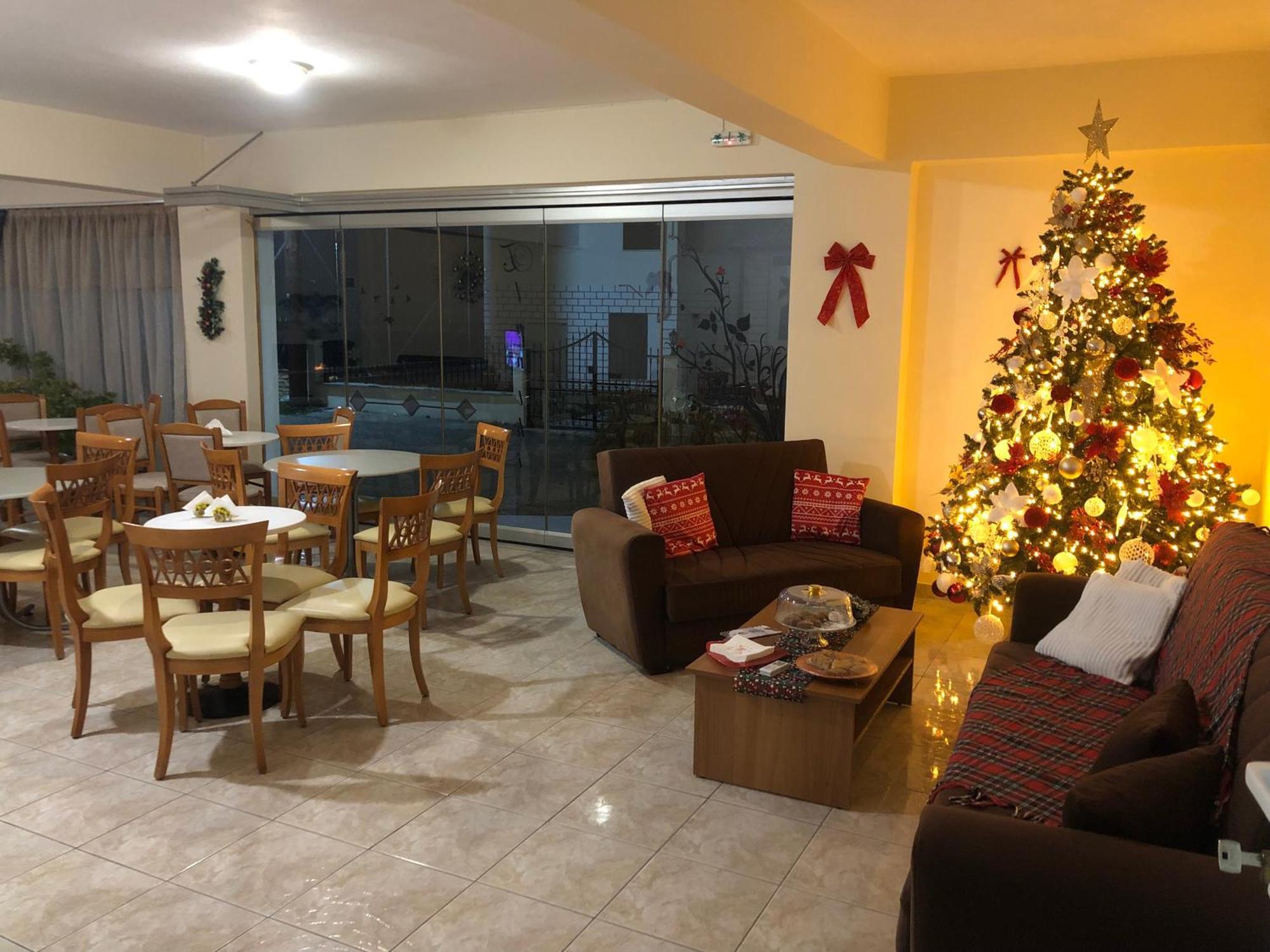 Elanthi Hostel Kastoria Eksteriør billede