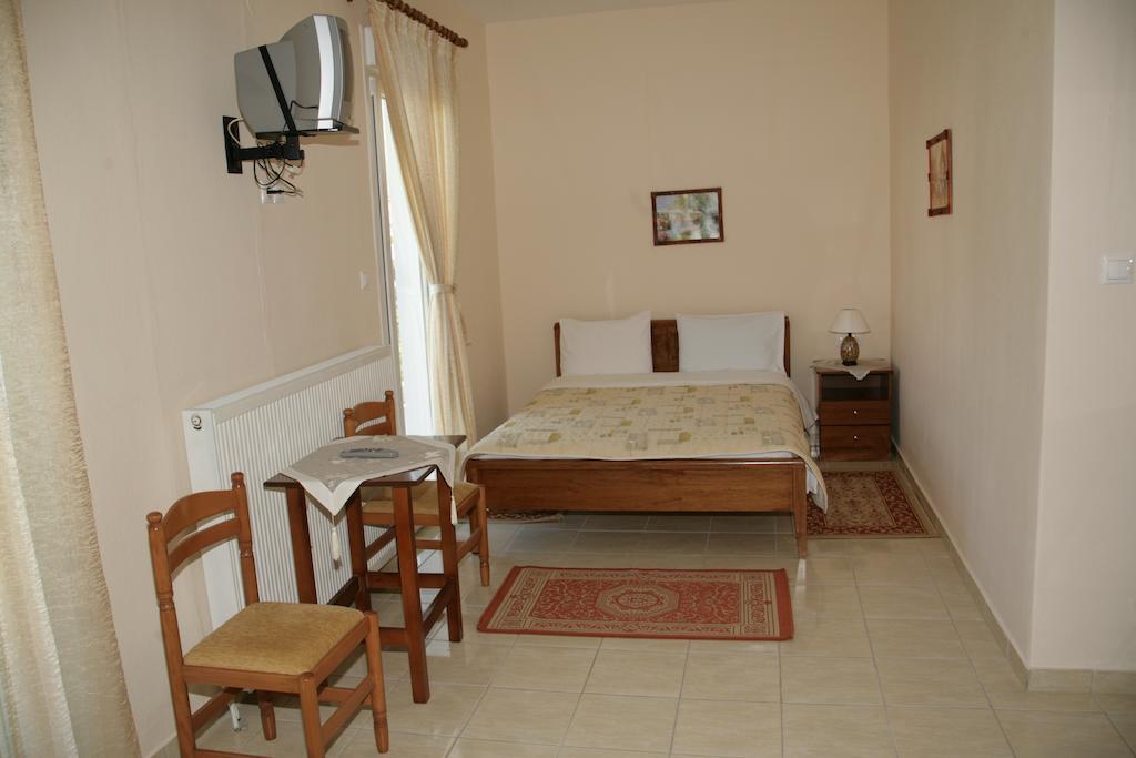 Elanthi Hostel Kastoria Værelse billede
