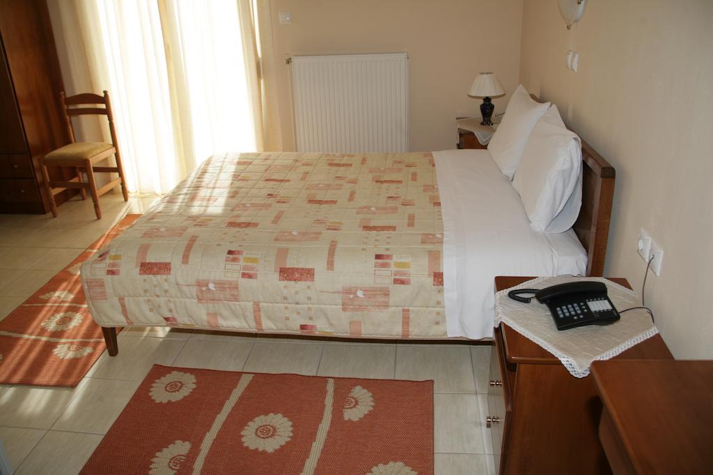 Elanthi Hostel Kastoria Værelse billede