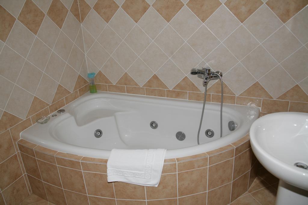 Elanthi Hostel Kastoria Værelse billede