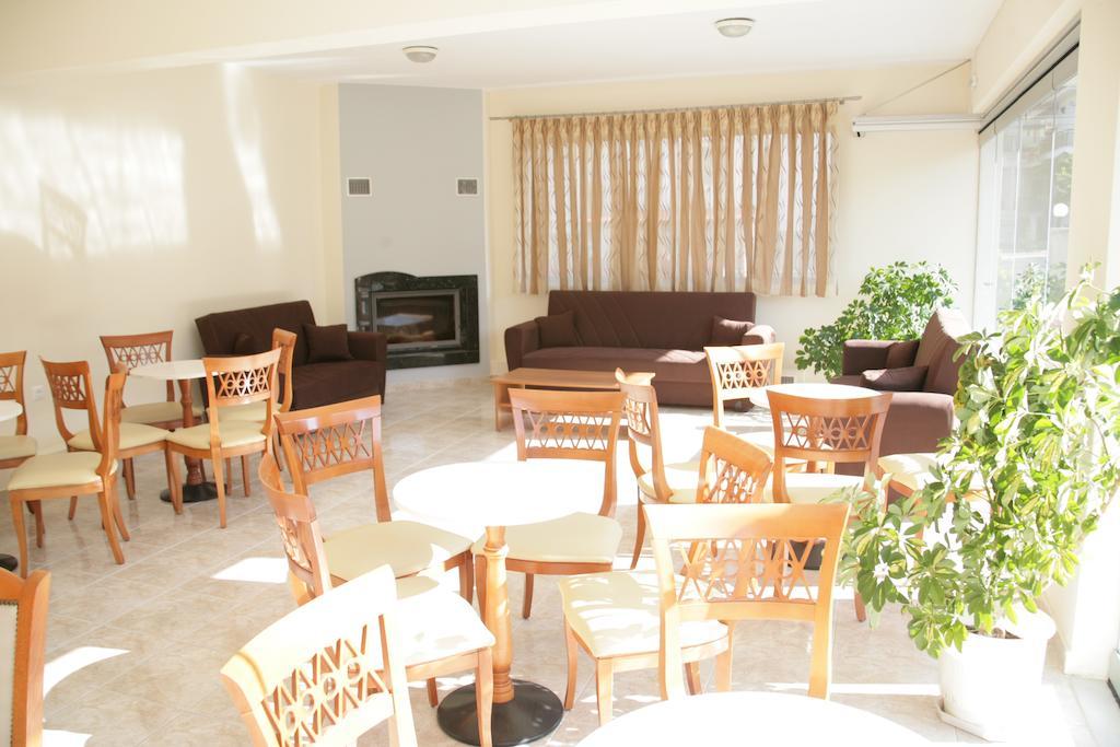 Elanthi Hostel Kastoria Eksteriør billede